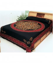 red-celtic-knot-tapestry