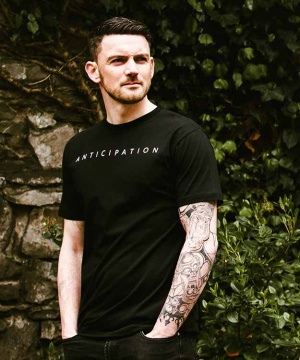 Guinness Black Gilroy Vintage Turtle Print Premium Tee